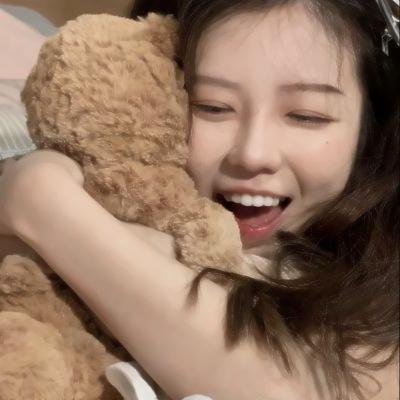 我的同桌是校花